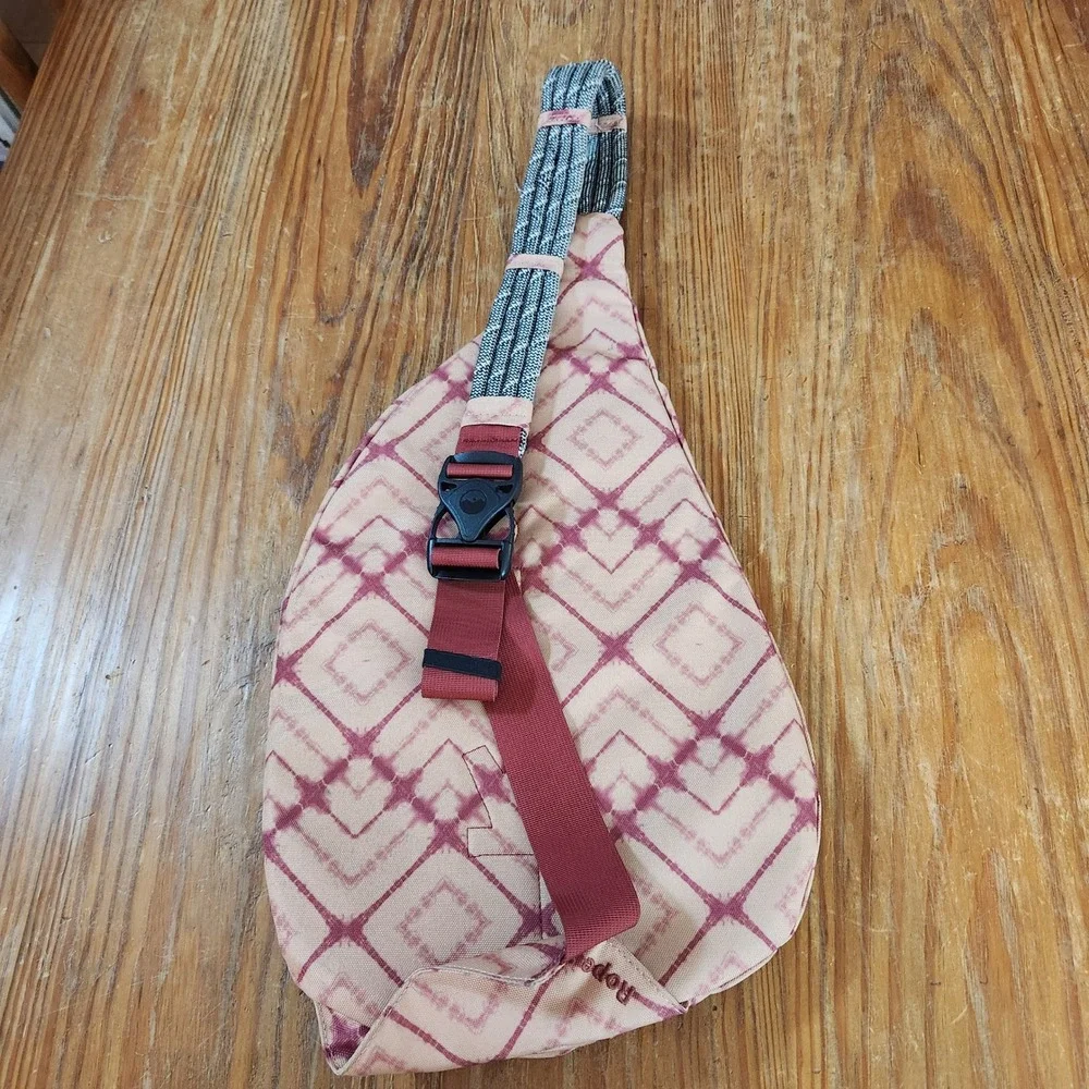 Kavu Rope‎ Sling Bag Meadow Dye Backpack Travel Hiking EUC Beige Pockets